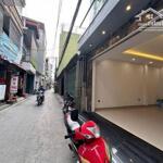 Bán nhà đẹp phố Chu Huy Mân – Long Biên, 2 mặt thoáng, thang máy, gara ô tô, có thể ở hoặc kinh doanh.