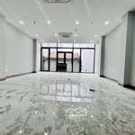 Tòa nhà đường hoàng hoa thám 5x20m hầm 6 lầu cho thuê