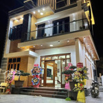 Vị trí đắc địa, lô góc 3 mặt thoáng ,mặt tiền hoa hâu, phố cổ hà nội, vỉa hè rộng ,kinh doanh ,95tr