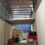 Cho thuê nhà tại chợ đầu mối hoa quả phường đông hương, điện nước đầy đủ, đường lớn thuê lâu dài