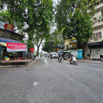 Ba đình mặt phố, trung tâm, lô góc thênh thang, vỉa hè bát ngát kinh doanh sầm uất ngày đêm, 68 tỷ
