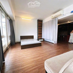 Cho thuê phòng tách bếp đầy đủ nội thất, cửa sổ trời lớn quận 8 gần cầu chữ y, cầu nguyễn văn cừ
