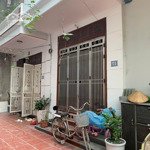 Bán nhà quang tiến, tây mỗ. dt 30/35m2, 4 tầng, 4 ngủ, ô tô gần. giá 5.6 tỷ