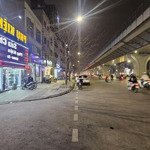 Siêu Phẩm Phân Lô Hòa Bình 2 - Ô Tô Vào Nhà - Ô Chờ Thang Máy - Sổ Đẹp - 50M Ra Phố Minh Khai .