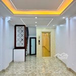 Bán Nhà Q.cầu Giấy,Phố Cầu Giấy.ô Tô Cách 10M-Diện Tích42M Xây 6 Tầng Thang Máy 11.8 Tỷ