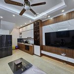 Nhà đẹp yên hòa. ngõ thông 3 gác - gần phố. dt 36m2* 5 tầng* mt 4.3m. giá chào 7.65 tỷ còn tl !!!