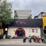 Cho Thuê Nhàmặt Tiềnngay Nguyễn Thị Minh Khai, Q3 - 11X26M, Trệt Lầu Sân Rộng - Giá 220 Triệucó Thương Lượngchính Chủ