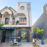 Nhà lầu trệt 72m2 mặt tiền kinh doanh chỉ 4tỷ 2