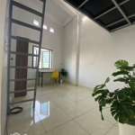 Cho thuê ccmn gần tiểu học phú la, đình văn la, ở được luôn. lhcc: 038.994.2977