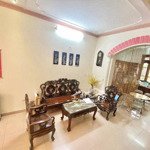 Bán nhà phố kim ngưu 4 tầng, lô góc ,hbt,hn ,sát phố, 3 thoáng ,giá 23,5 tỷ, 106m2. ô tô vào nhà.