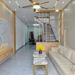 Nhà 2 lầu đường nguyễn thiện thuật, p14, bình thạnh, giá 3,650 tỷ, 4pn, 5wc, nội thất đầy đủ