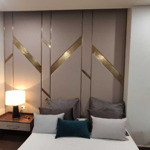 Cần bán rất gấp căn hộ 2pn golden park 88m2 ban công đn view công viên cầu giấy full đồ