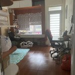 Cho thuê nhà riêng (hộ gia đình, hoặc vừa ở vừa làm kho hàng