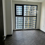 Căn hộ cao cắp giá tốt 1pn+ beverly view nội khu, tn tầng trung giá chỉ 3.1 tỷ