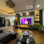Chính chủ bán nhanh căn hộ 123,6m2, 3n - 3vs chỉ với hơn 5 tỷ full đồ nội thất, sẵn ở