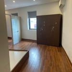 Bán căn hộ chung cư b11 nam trung yên 2n1w 65m2 3,95 tỷ đủ đồ