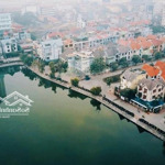 Chính chủ công chức chuyển công tác cần bán nhà khu đô thị văn quán - kinh doanh - ô tô tránh đỗ