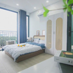 Thuê phòng 30 m2 ban công ung văn khiêm quận bình thạnh gần htech gtvt lh trung 0393552498