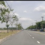 đất trung tâm bàu bàng 100m2. sổ sẵn. sang tên công chứng ngay, 186tr sở hữu