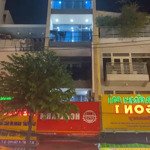 Cho thuê nhà tại đường tân mỹ ngay chợ tân mỹ xây 6 tầng cho thuê 70tr có thang máy