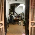 Cho thuê nhà ngõ thống nhất, đại la 4 tầng x 32m2, 3pn, 3 vệ sinh, 10 triệu/tháng