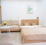 Chính chủ do chuyển đổi công việc cần bán gấp căn hộ ccmn đình thôn, nhà đẹp, hai mặt thoáng 1.xxtỷ