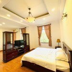 Cho Thuê Nhà Nguyên Căn 1 Trệt 2 Lầu 6 Phòng Ngủ 5 Vệ Sinh 500M2 Góc Nguyễn Hoàng Lương Định Của, Q2 Chỉ 45 Tr