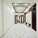 Bán gấp nhà riêng 4,8 tỷ, 35m2 tại thạch bàn, long biên, gần chợ thạch bàn và cầu vĩnh tuy