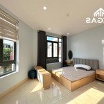 Studio full nội thất tách bếp có cửa sổ trời gần nhà ga t3