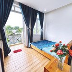 Siêu phẩm ban công lâu lâu mới trống - thang máy - có chỗ đậu oto đối diện nhà