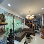 Định Cư Nước Ngoài!Đường Nguyễn Khoái Phường 2 Quận 4, Diện Tích: 48M2/3.880 Tỷ,Hẽm Xe Hơi,Shr,Còn Tl