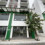 22.3 tỷ 77m2 xẻ khe view công viên lớn trung tâm khai sơn town. rẻ hơn vin cổ loa 6 tỷ, 0919185809