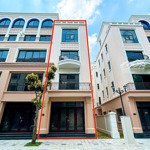Cần bán xẻ khe 96m2 chỉ 11 tỷ (115tr/m2) mặt tiền 7m xây 5 tầng- ht vay 70% miễn gốc lãi 30 tháng