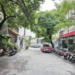 Cho thuê nhà đẹp phố vũ phạm hàm, cầu giấy. dt 75m2, 6 tầng, thang máy. giá 50 triệu
