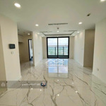 Bán căn hộ 4pn3wc, 132m2, 4 phòng đều có view, tầng cao giá tốt nhất 7ty, bao công chứng sang tên