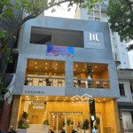 Cho thuê mbkd hot nhất khu hoàn kiếm . tổng dtsd 130m2 . mặt tiền 8,8m . giá thuê siêu hợp lí