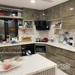Gia đình bán căn hộ cao cấp tòa keangnam, ban công đông nam view rất đẹp, sổ đỏ sẵn, nội thất đẹp
