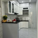 Cho thuê nhà nguyên căn hẻm lý thường kiệt gần ngã tư 3/2, quận 11
