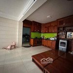 Bán nhà mặt phố đẹp tại hải thượng lãn ông, 13,5 tỷ, 170m2, 5pn, 5wc, vinh, nghệ an