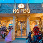 Cho thuê nhà mặt tiền đường nguyễn thị thập quận 7, diện tích: 10x25m, trệt lửng, giá 160 triệu