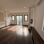 Cho thuê văn phòng nguyễn trãi, diện tích 45 m2/tầng, sàn thông, vp sạch đẹp, ô tô đỗ cửa