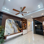 Cực sốc nhà 45m2, 5 tầng, thang máy, ô tô đỗ cửa