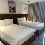 Cần bán khách sạn 7 tầng, 41 phòng, 2 sao đang kinh doanh tại trung tâm tp. quy nhơn