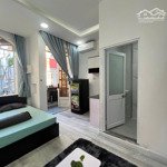 Căn Hộ Đẹp Full Nội Thất- Có Ban Công Ngay Công Viên Hoàng Văn Thụ