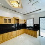 Bán Tòa Nhà 5 Tầng Mặt Tiền Bình Giã- Phường 8- Tp.vt- S=123M2=4,1X30M=12 Phòng Kinh Doanh- 15,5 Tỷ