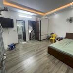 Bán nhà Hoàng Mai, 5T, MT 5,5m, 6,5 tỷ, Lh: 0984417892.