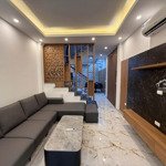 Bán Nhà Đông Dư. 35M2 * 4 Tầng * 4,75 Tỷ. Ô Tô Đỗ Cửa, Full Nội Thất