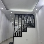 Nhà Cổ Nhuế Lô Góc 33M , 5 Tầng , Ngõ Nông Rộng Thông , Gần Nhiều Trường ,Chợ