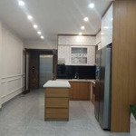 Ngõ Nguyễn Văn Huyên , Cầu Giấydiện Tích45M, 7 Tầng,Mặt Tiền4M, G.iá 19,5 Tỷ