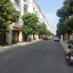 Bán căn san hô 22 căn 43. dt: 48m2. 5 tầng. giá: 9 tỷ 648 triệu, lh 0942218658